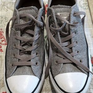 Converse Women’s Gray Canvas Sneakers Size 10 Worn One Time